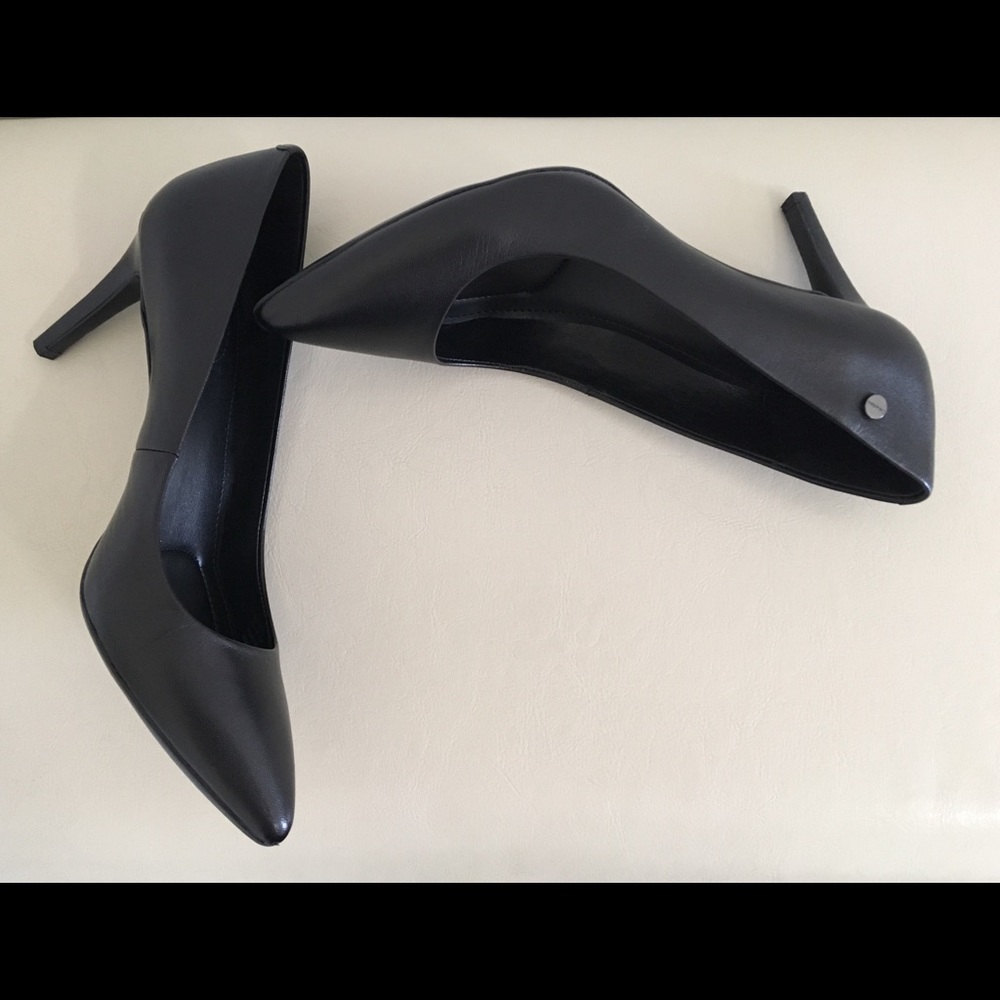 Calvin Klein Nyla Kid Leather heels - Picture 6 of 6